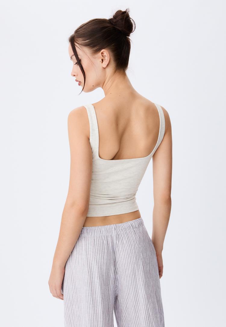 camiseta tirantes escote cuadrado