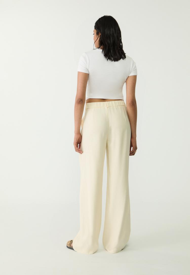 pantalon recto fluido pinzas