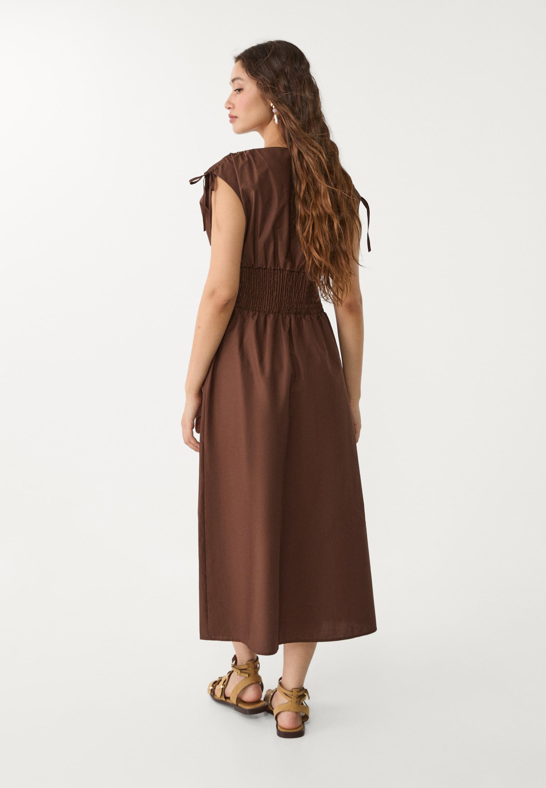 レディースウェア Theredthread S oval pleats dress THEREDTHREAD / ザレッドスレッド】S oval pleats dress