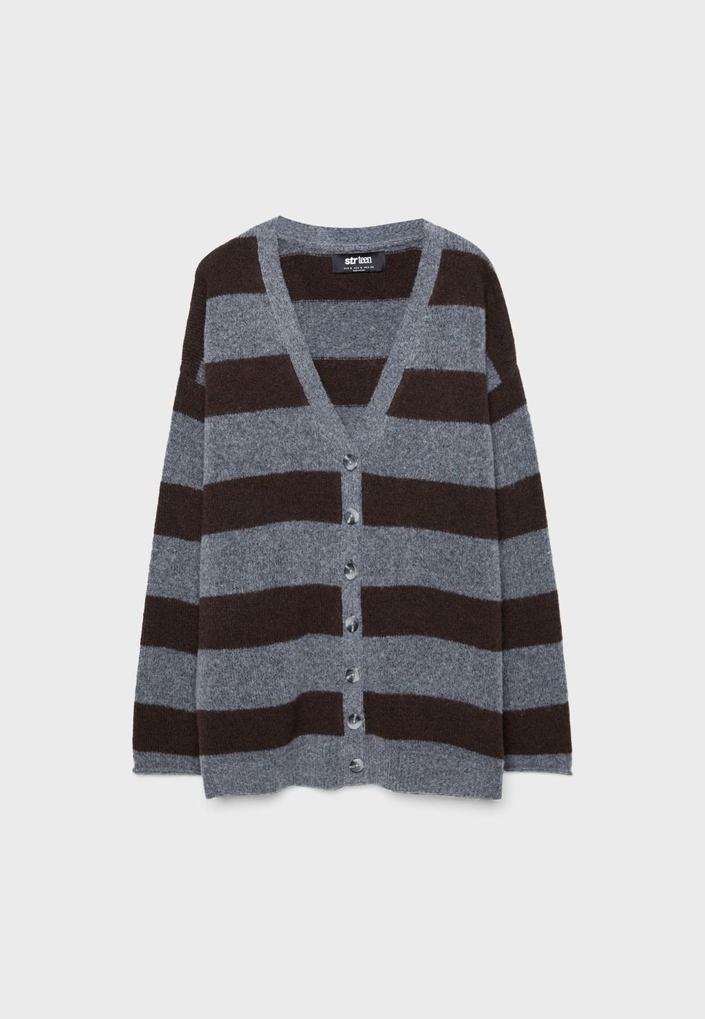 Oversize knit cardigan