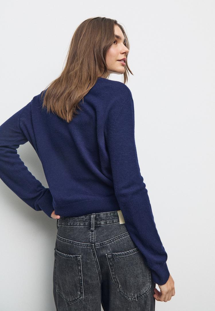extra soft 100 wool sweater