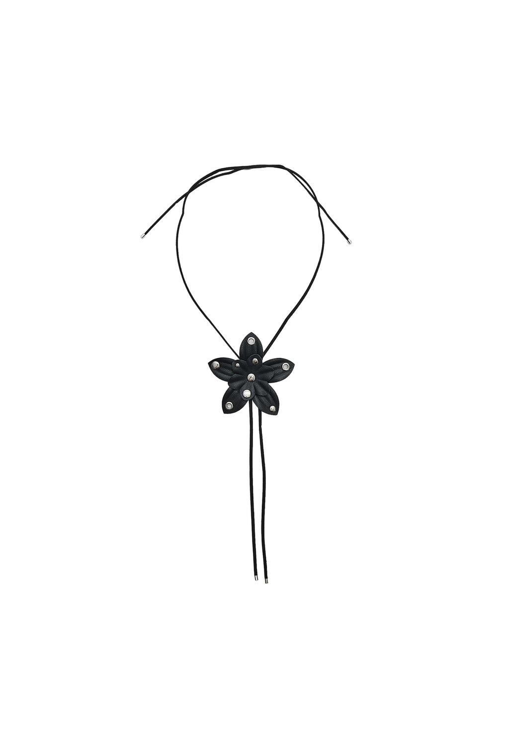 Choker flor efecto piel