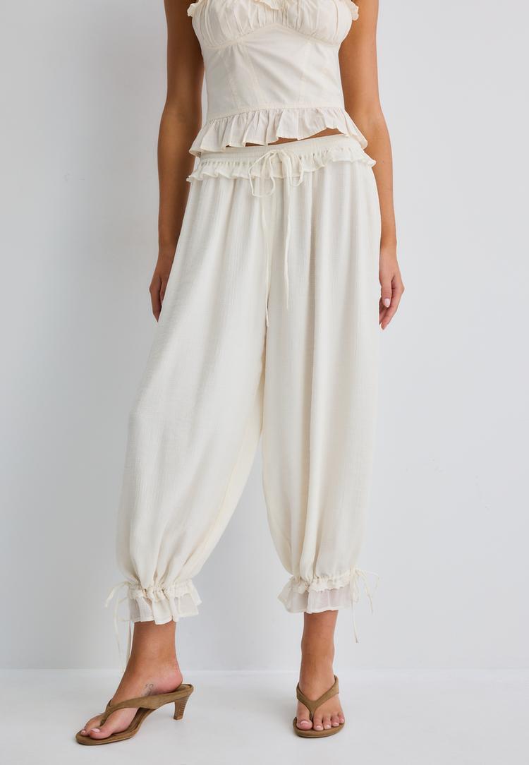 pantalon bouffant dentelle