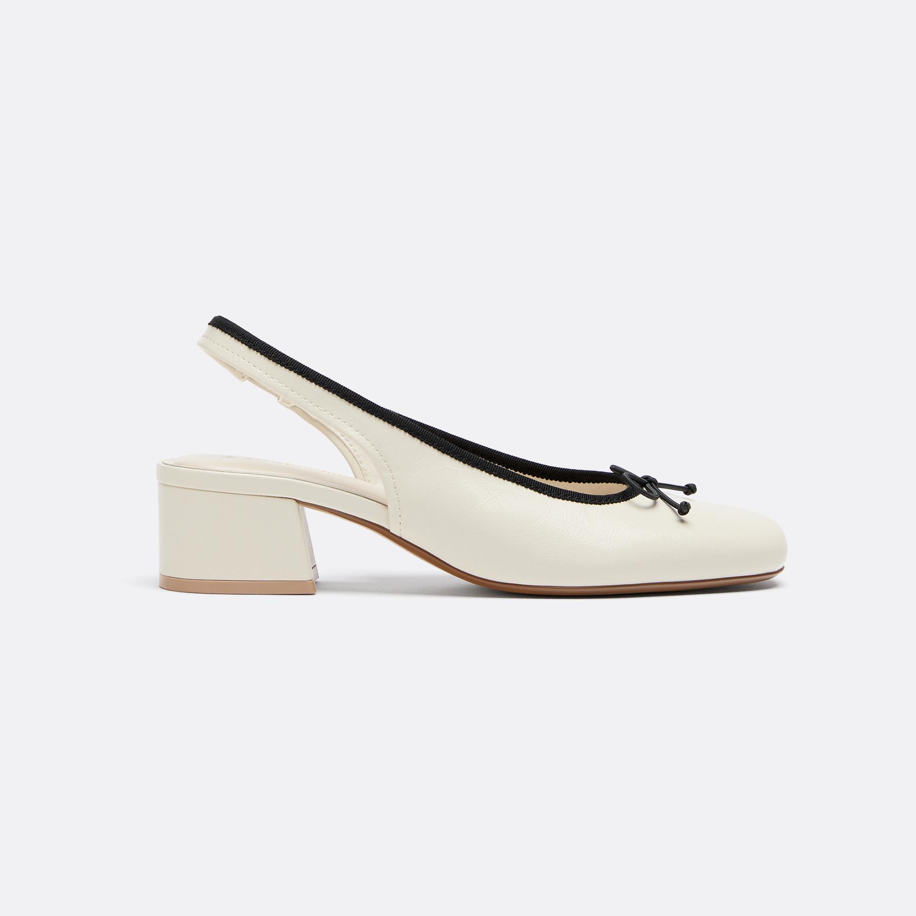Heeled ballet shoes — ECRU