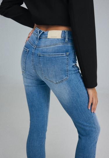 D09 Super high-waist skinny jeans — MEDIUM BLUE DENIM 6