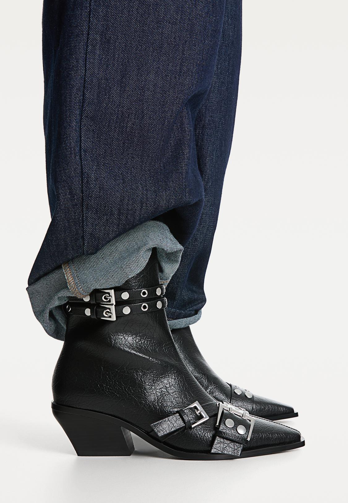 Botas Biker Botas Con Hebillas Mujer Stradivarius Botines Negros