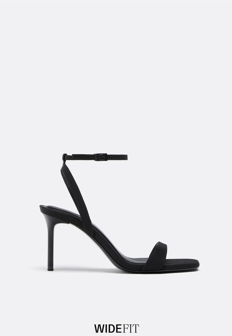 Stradivarius Wide Fit. Πέδιλα Με Τακούνι Στιλέτο Μαύρο 36
