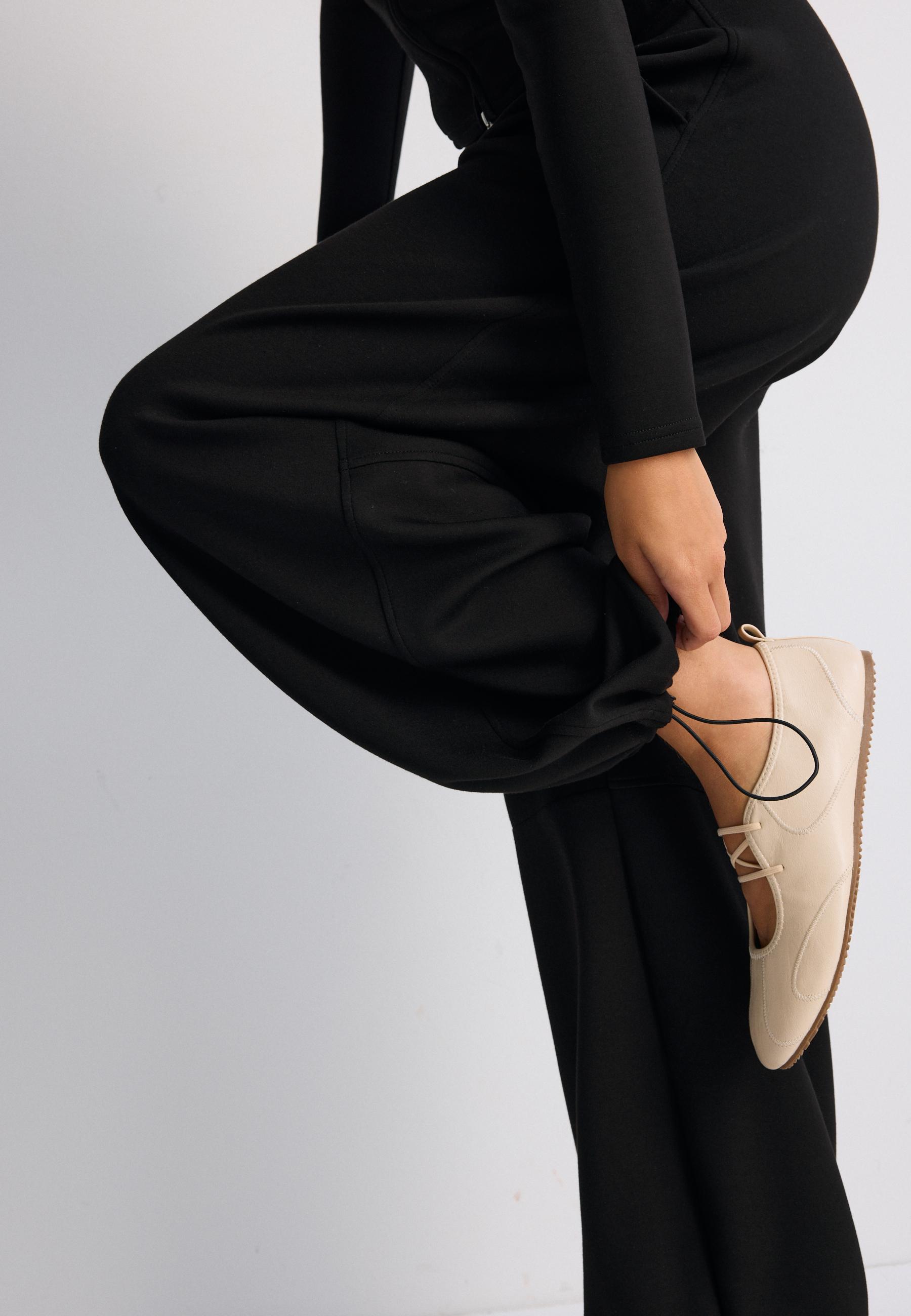 Elasticated sneakerinas — ECRU