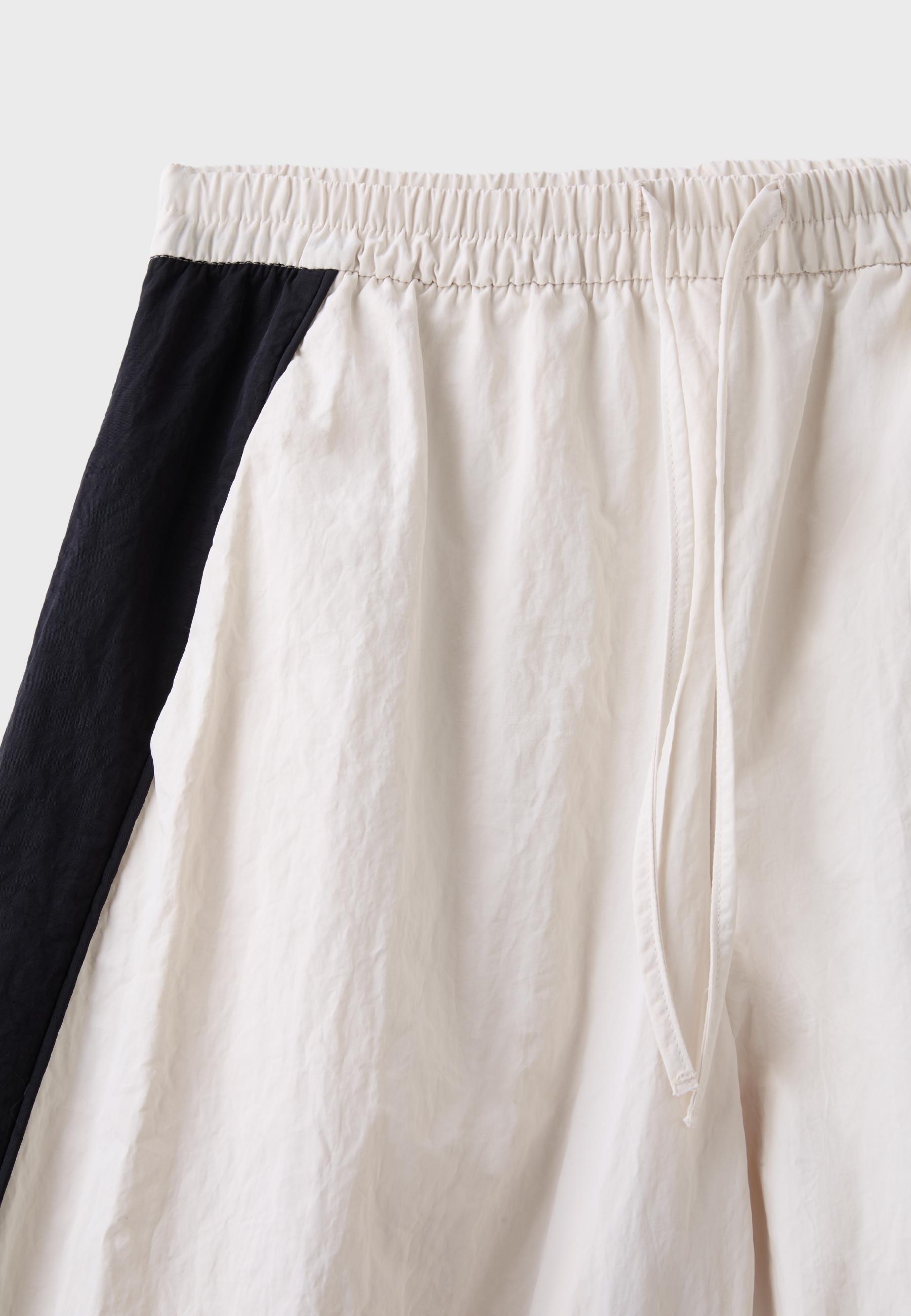 Contrast jogger trousers — Ecru