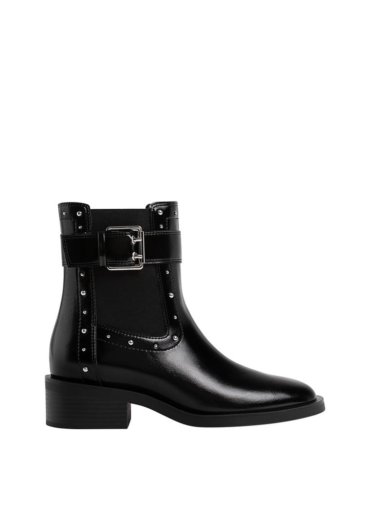 Chelsea Boots Stradivarius Schwarze Stiefel Flache Chelsea-Boots
