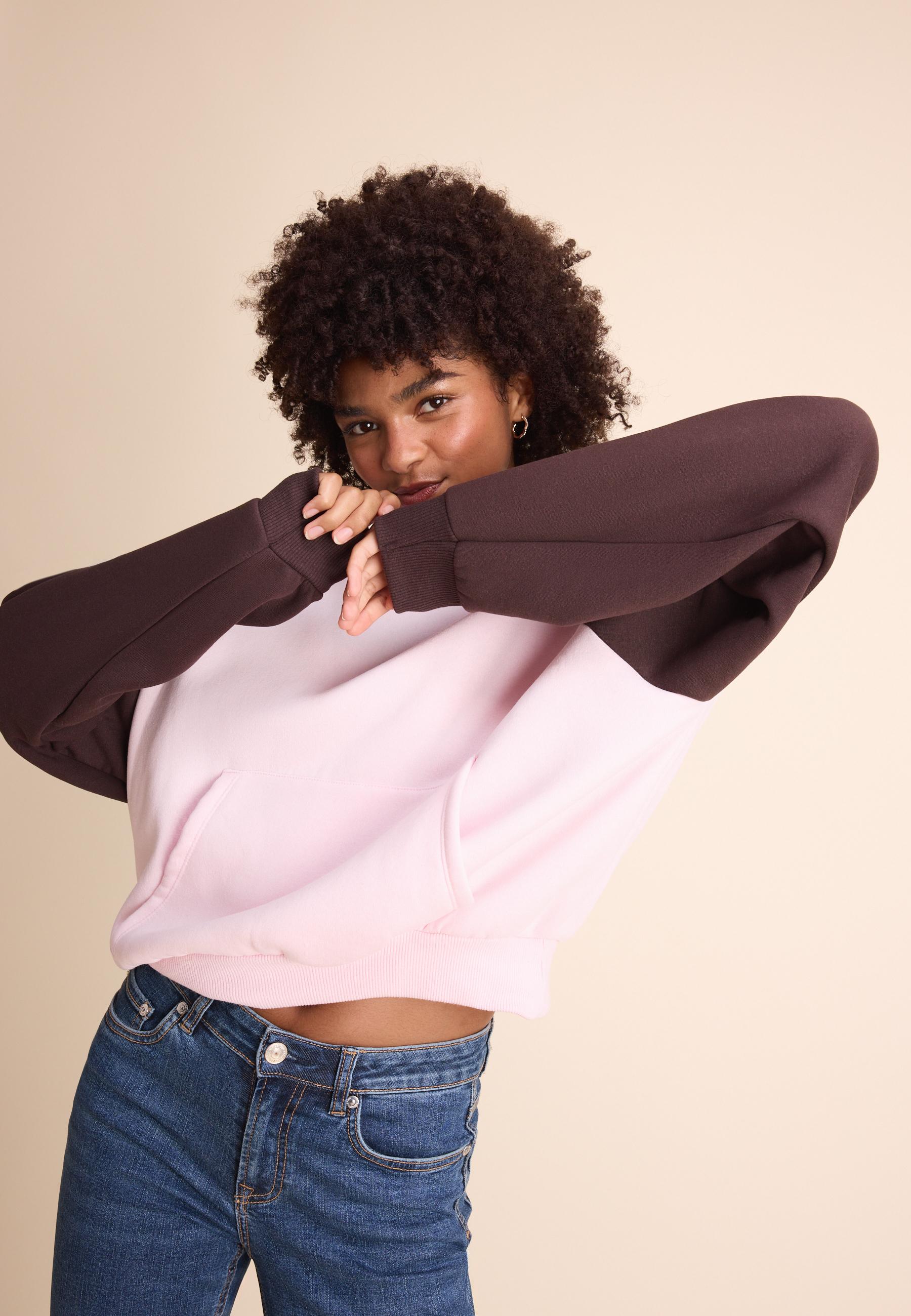 Contrast raglan sleeve hoodie — Pastel pink