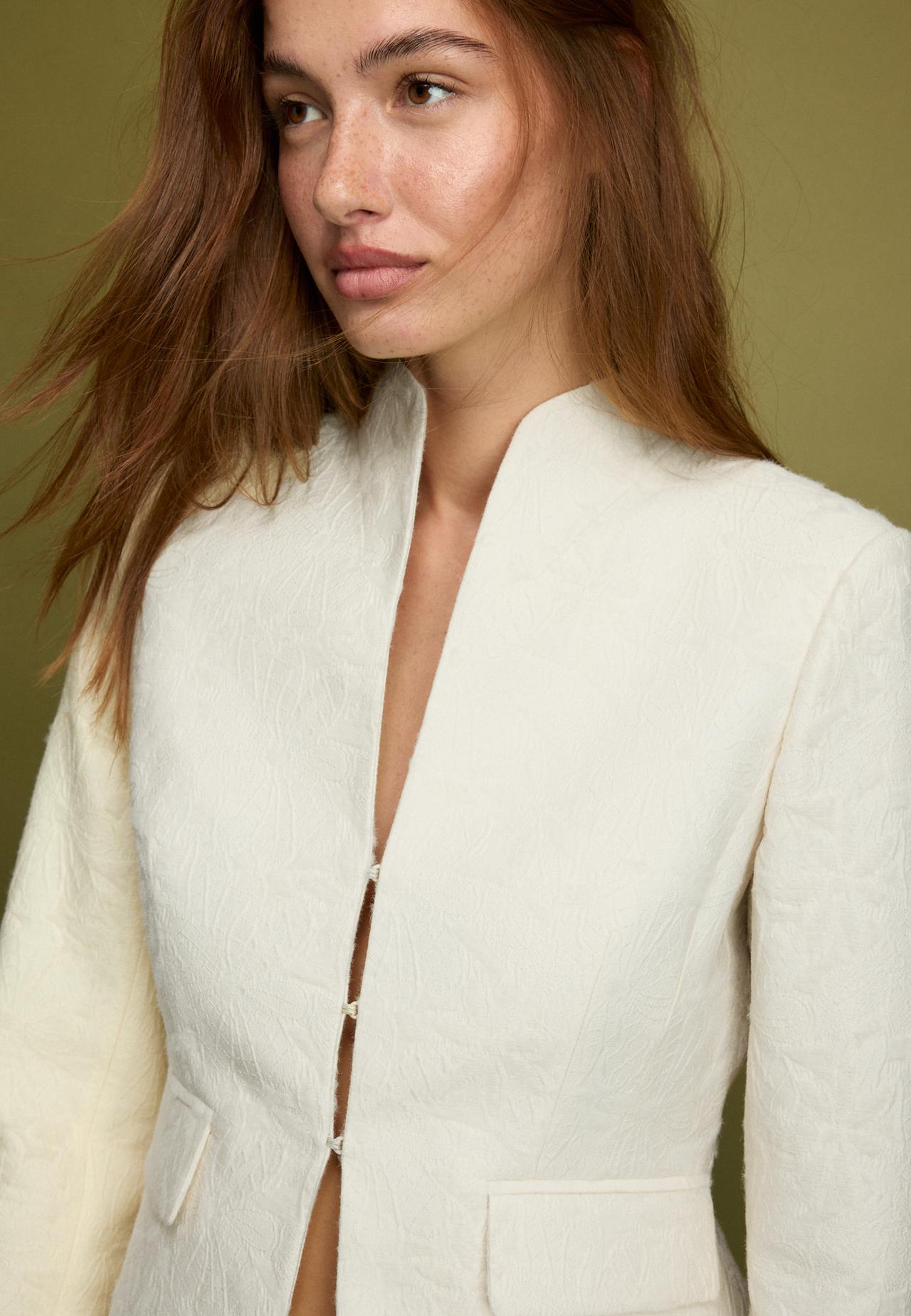 Asymmetric jacquard blazer — Ecru