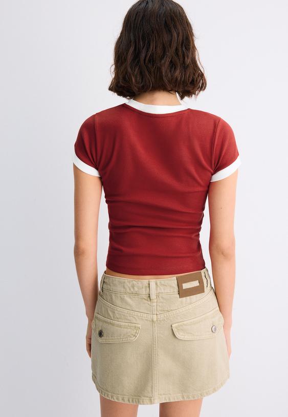 Stradivarius Grafik-T-Shirt Mit V-Ausschnitt Rot Xl