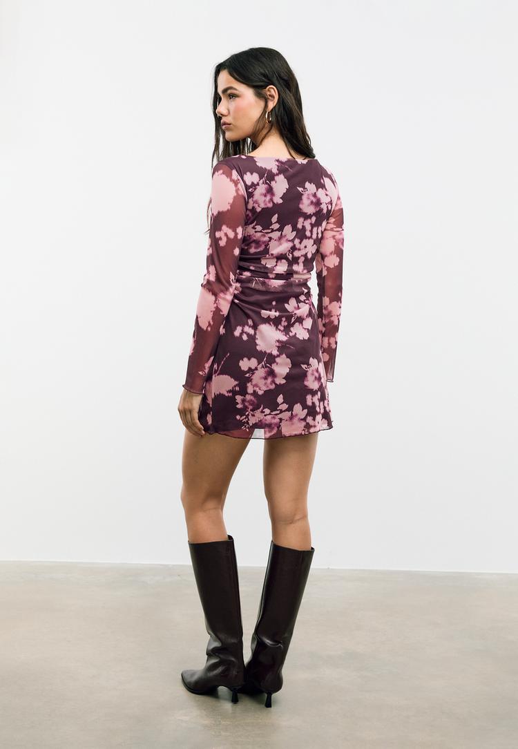 korte jurk van bedrukte tule