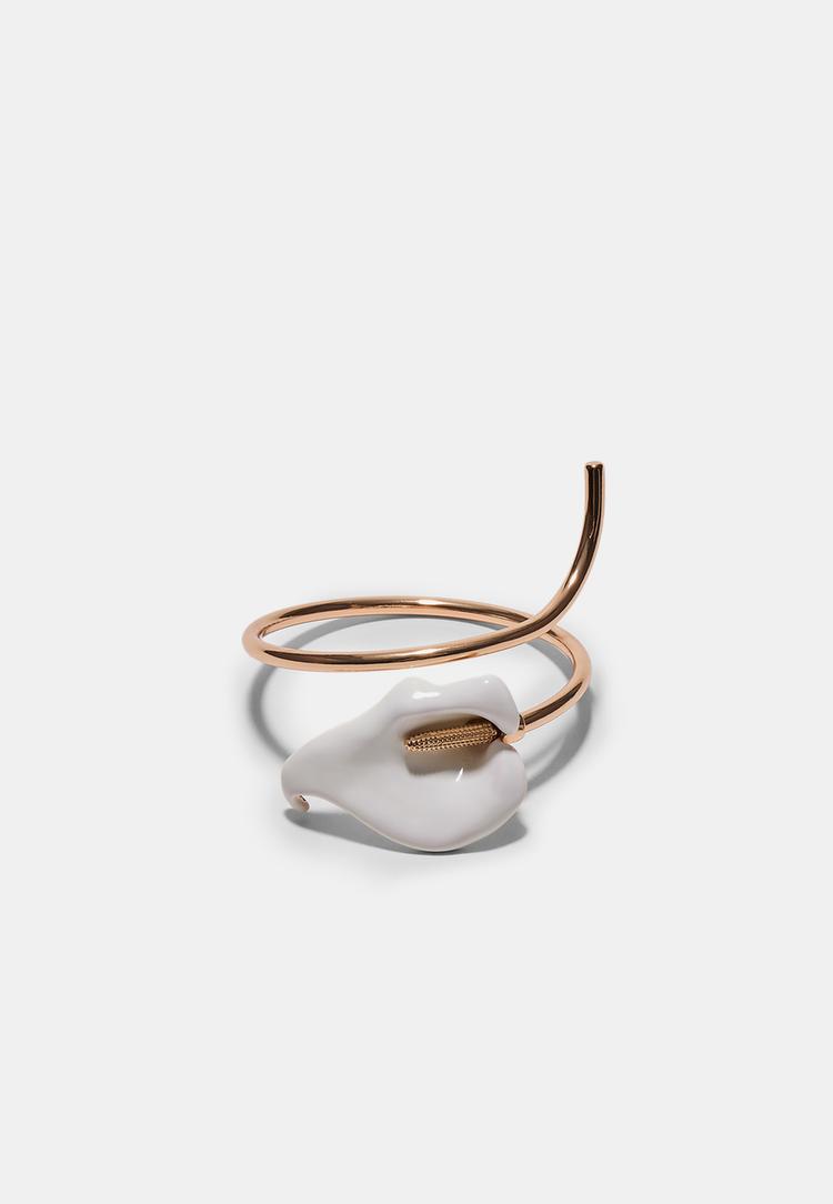 Stradivarius Βραχιόλι-Μανσέτα Με Λουλούδι Κάλλα Εκρού Os