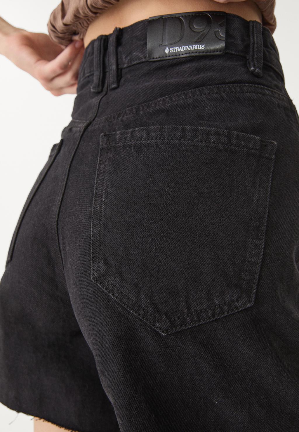 D93 Short denim longline