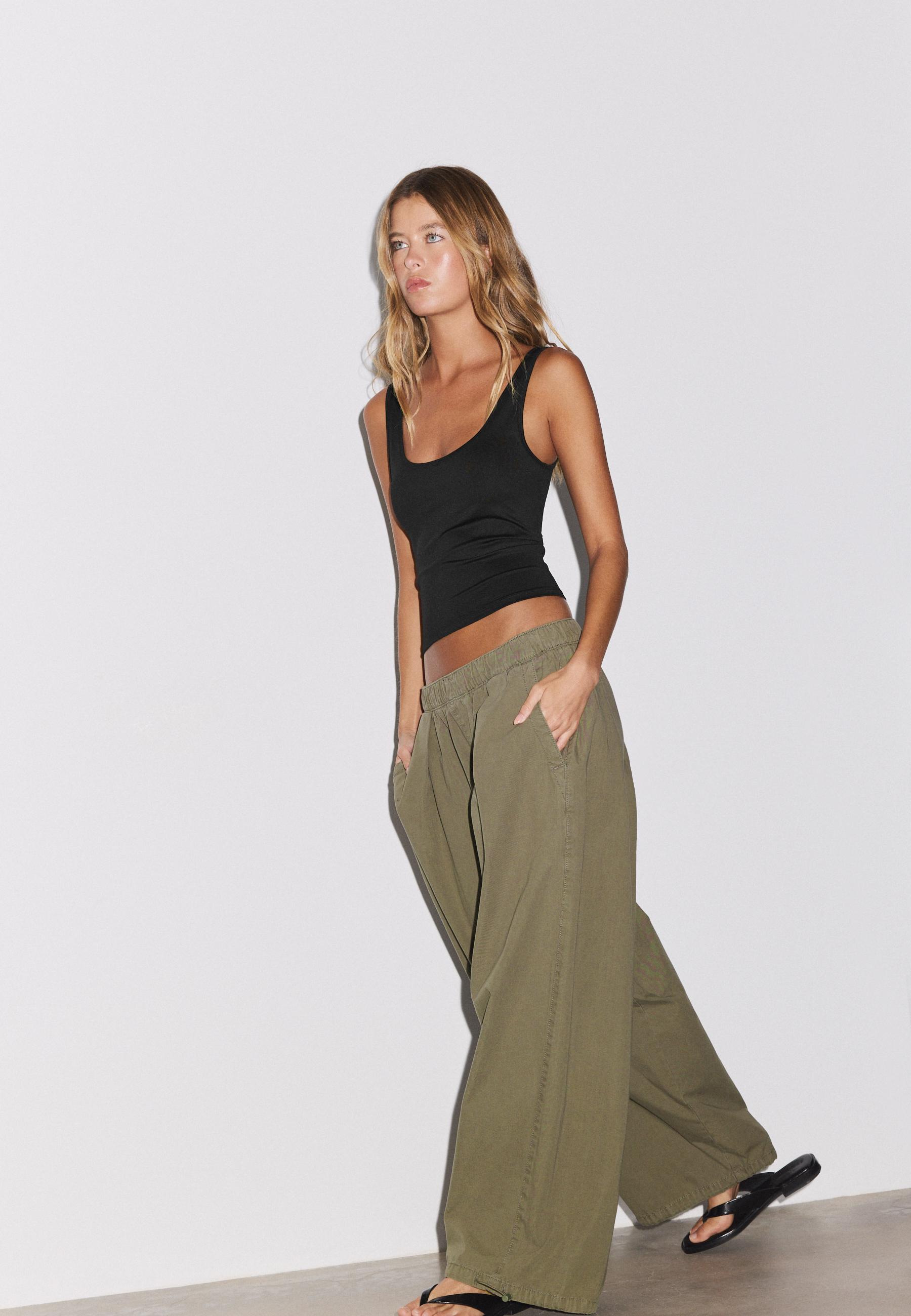 Barrel poplin trousers with stoppers — Khaki