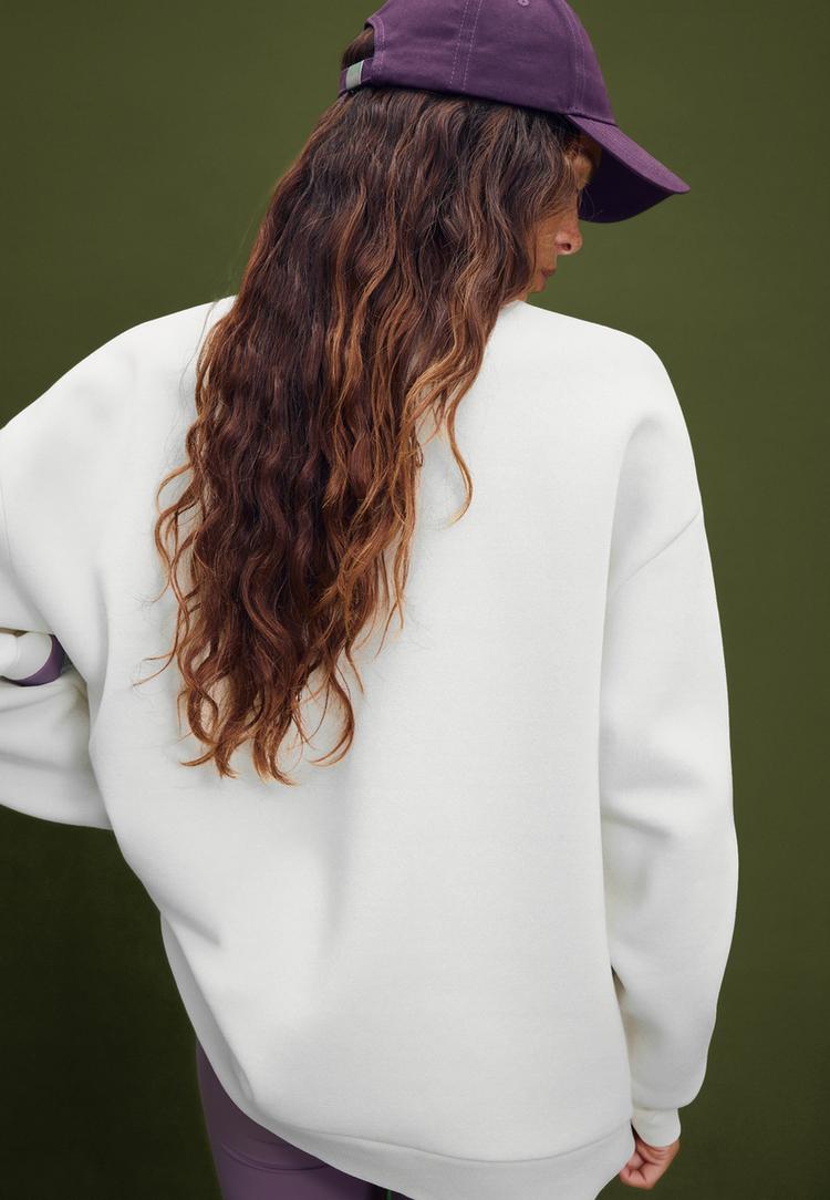 oversize smile baskl sweatshirt