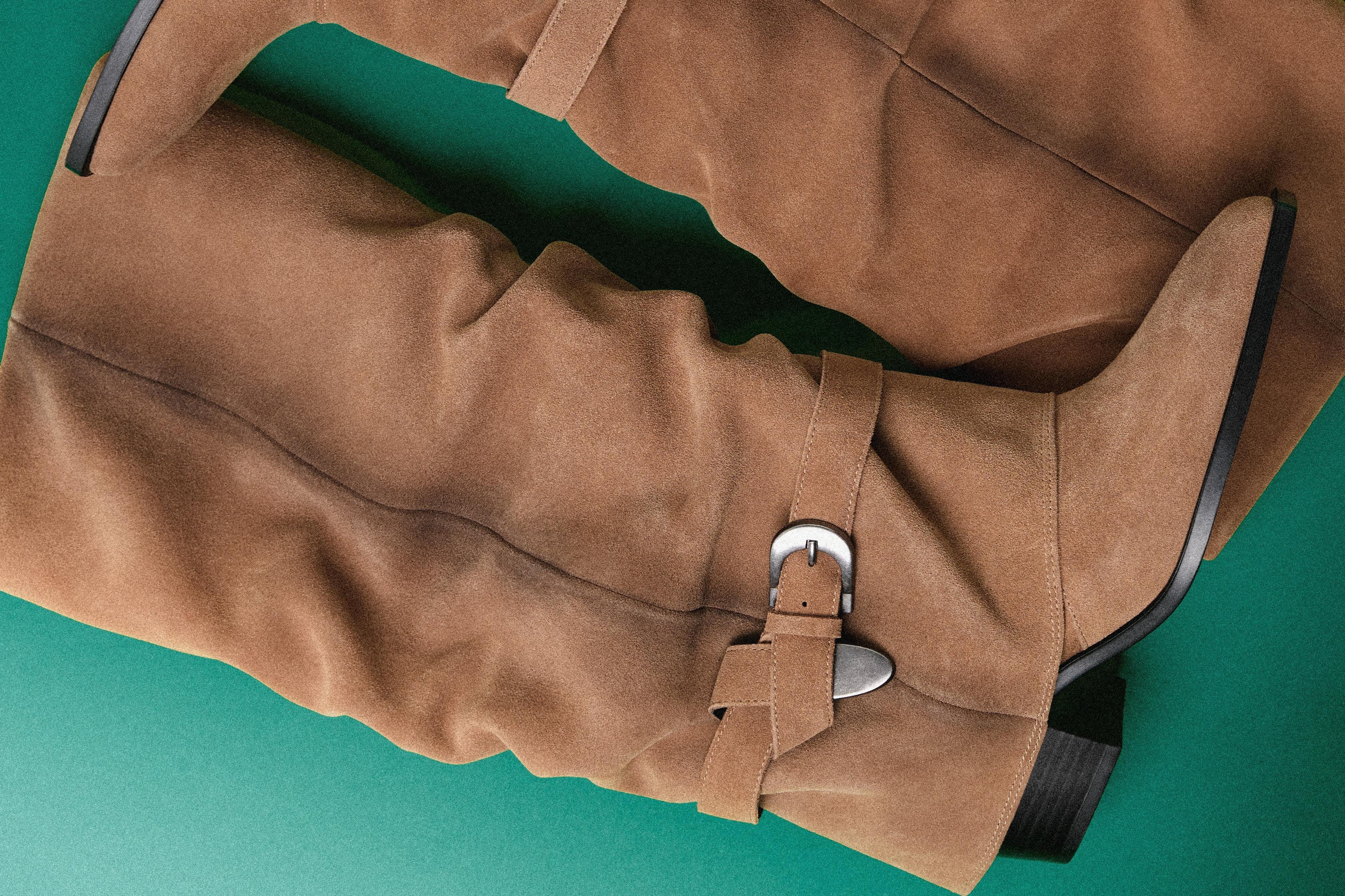 High-heel joots leather boots — BEIGE