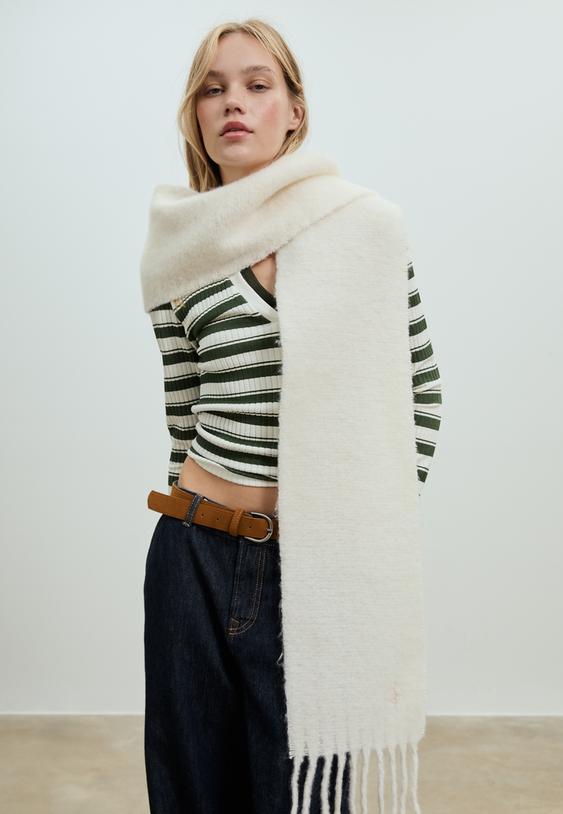 Stradivarius Basic Scarf Ecru Os