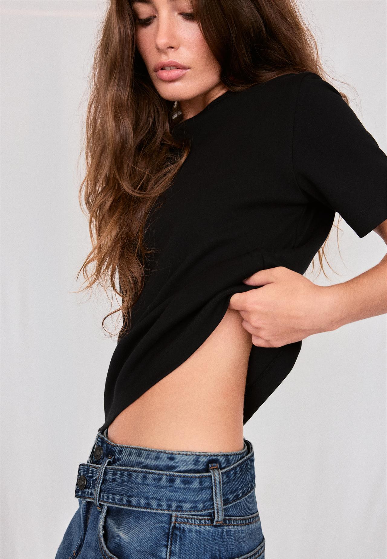 B01 Heavy weight regular fit basic T-shirt — Black