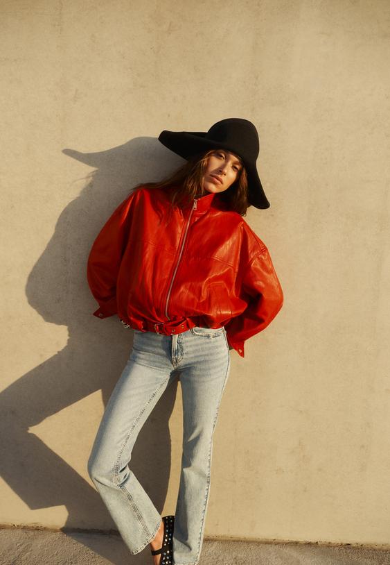 d98-straightfitjeans