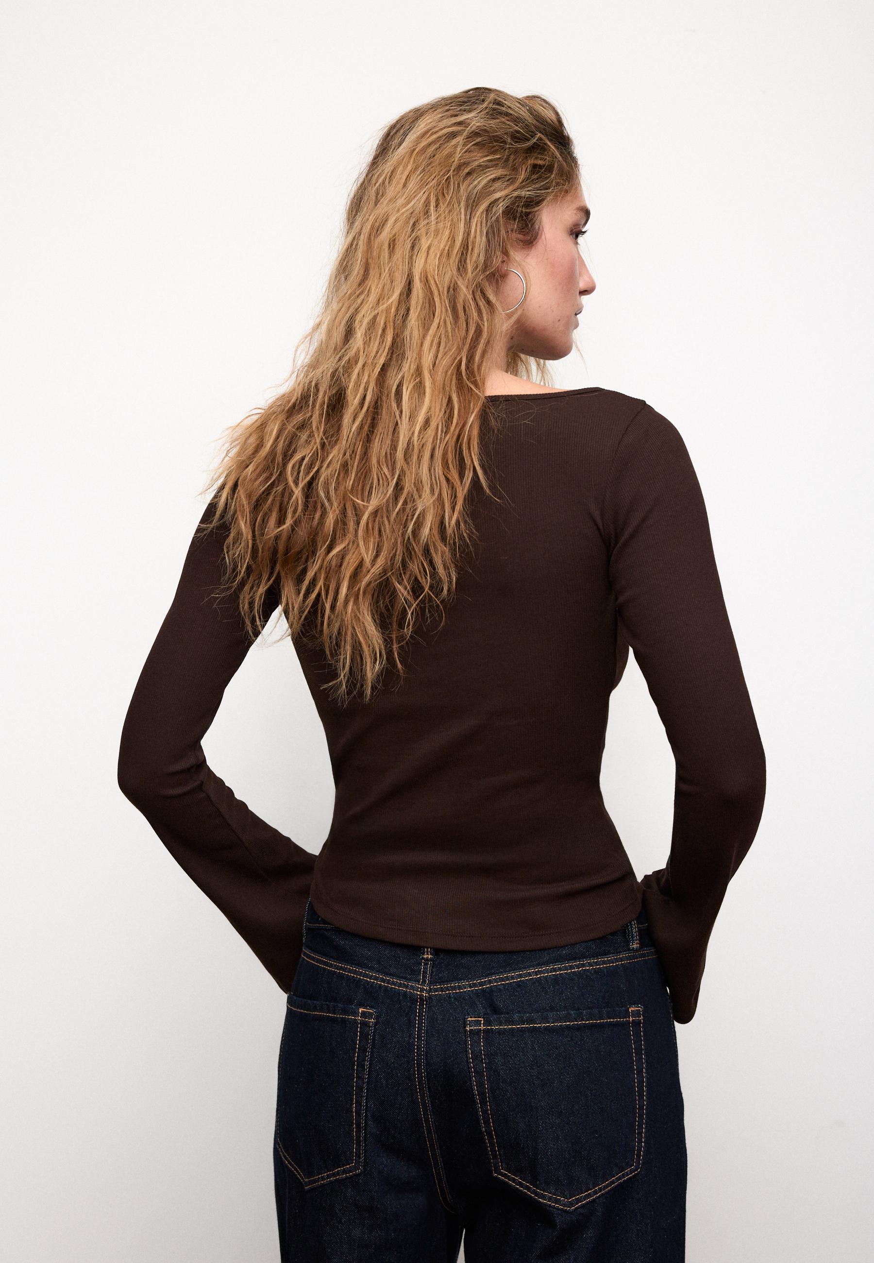 Basic bell sleeve T-shirt — Brown