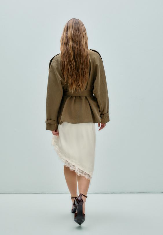 falda asimetrica satinada