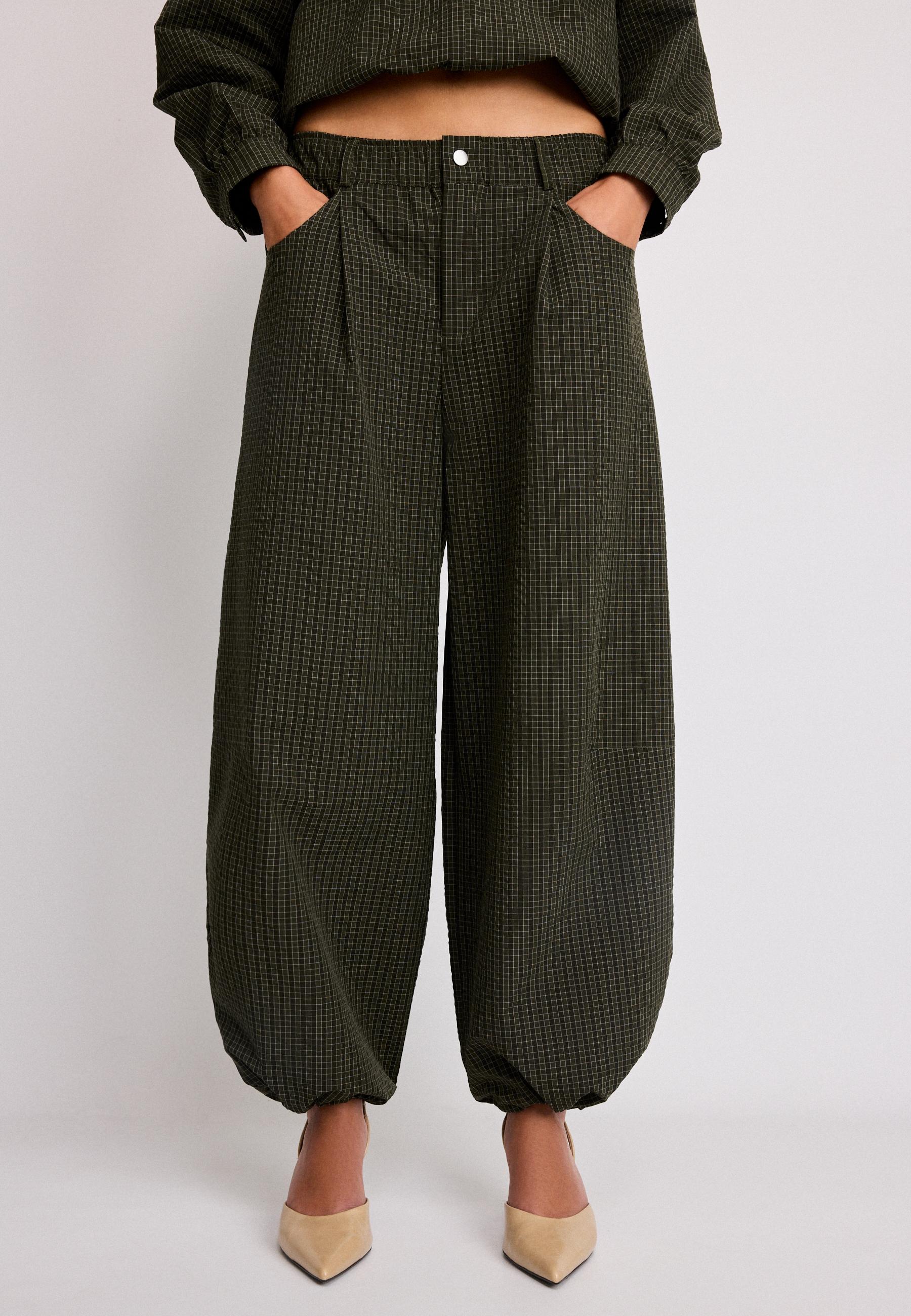 Stradivarius Καρό Παντελόνι Parachute Χακί Xl
