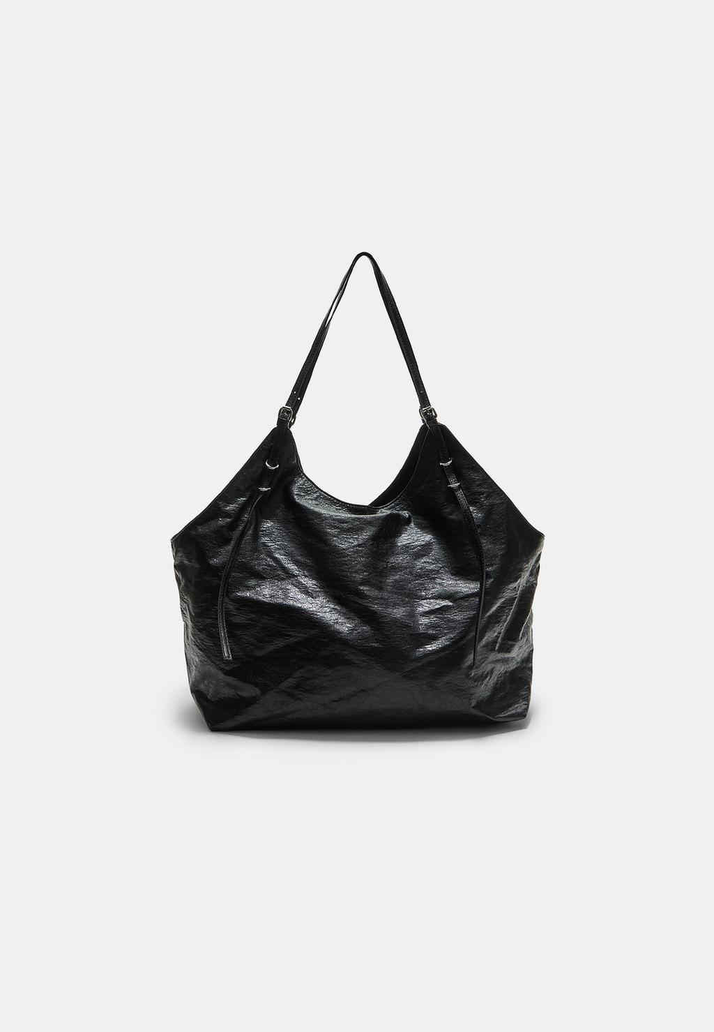 Tote bag with rings