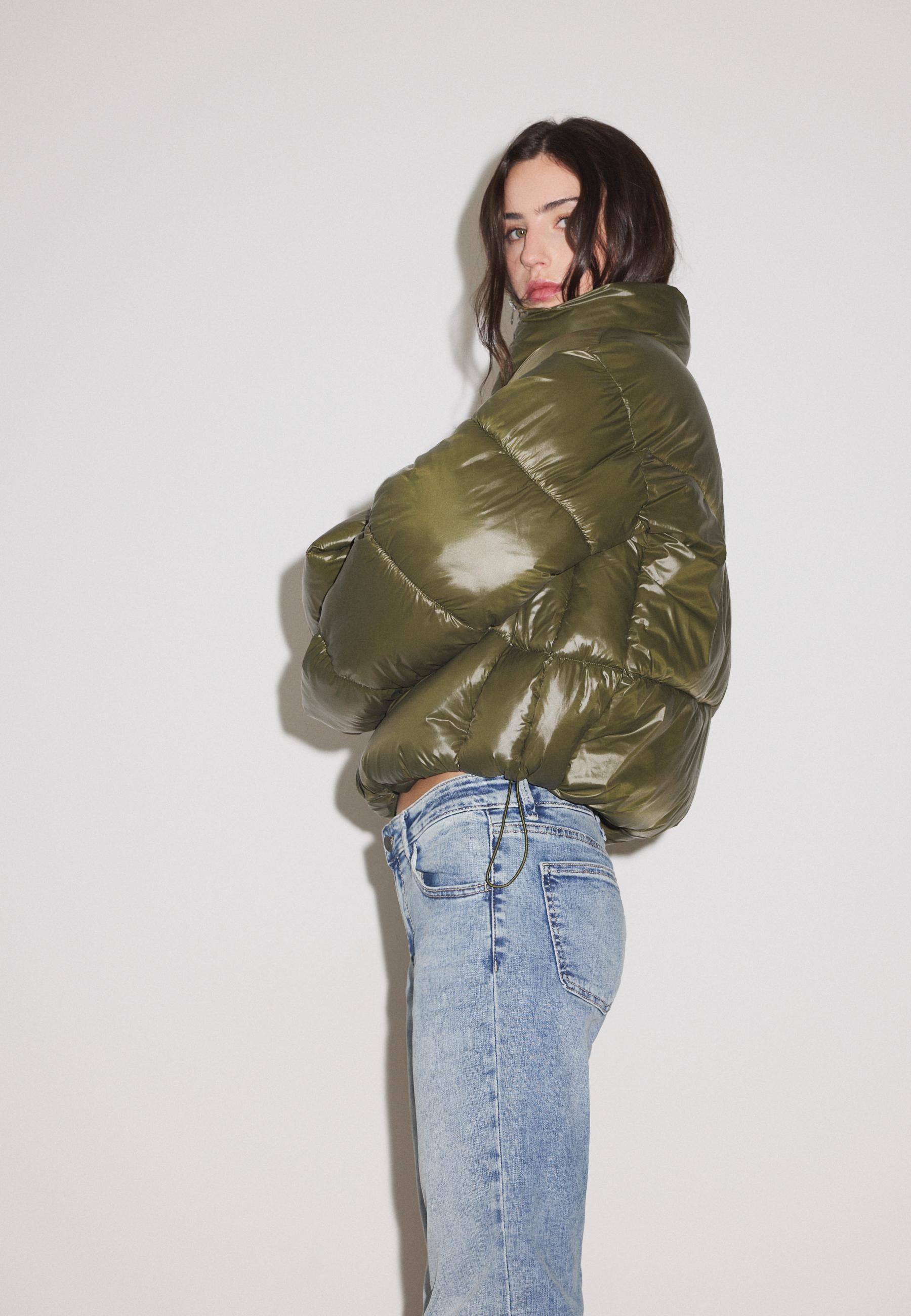 High-neck cropped puffer jacket — Khaki