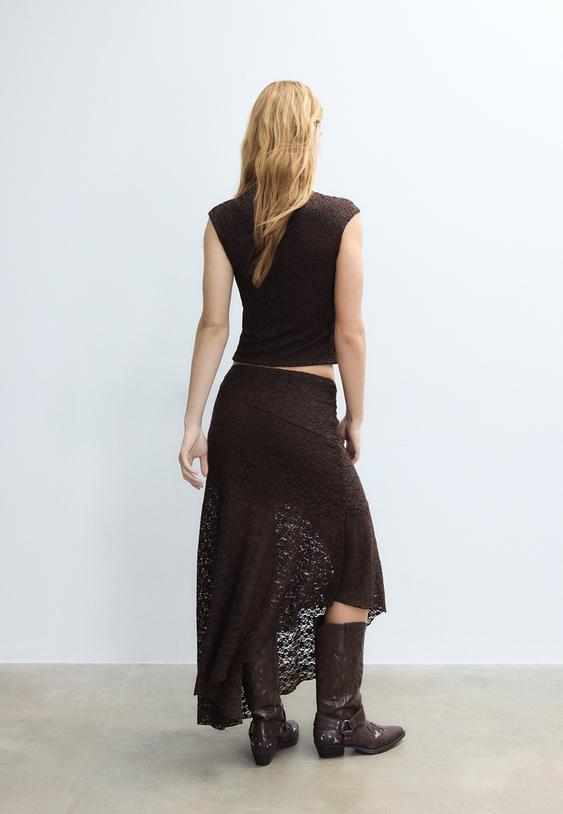 asymmetrischer-midirock-aus-spitze