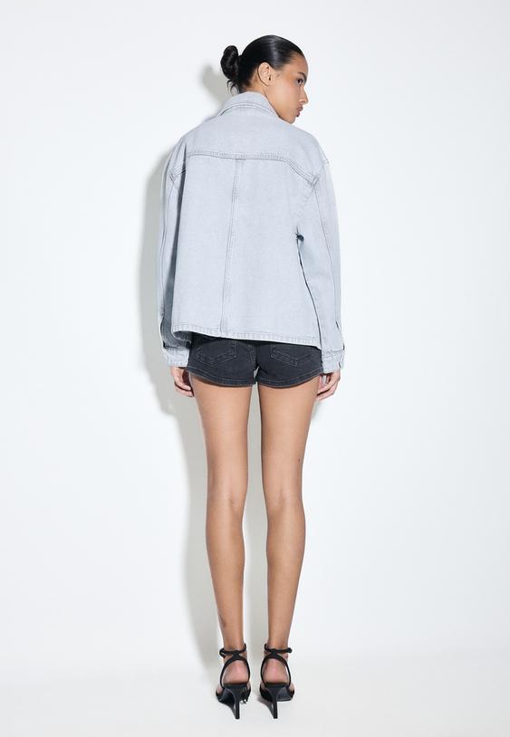cazadora denim bolsillos