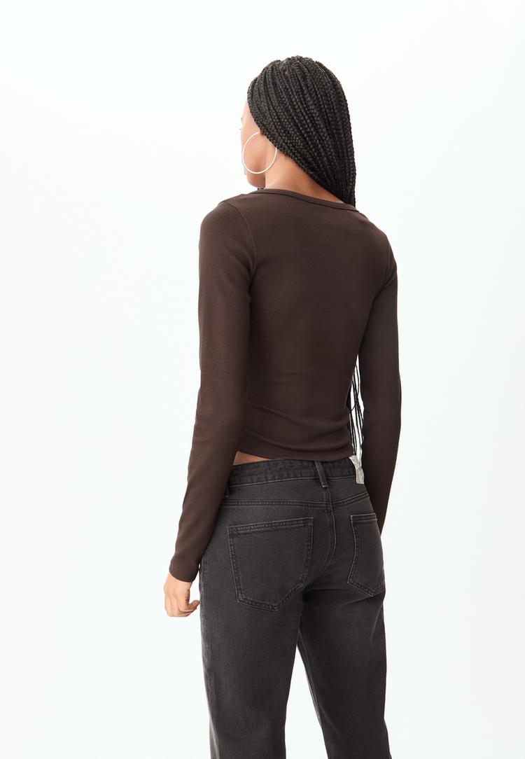 shirt-mit-knopfen