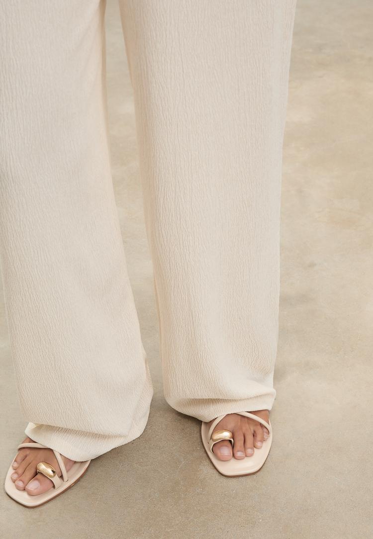 flieende-hose-mit-knittereffekt