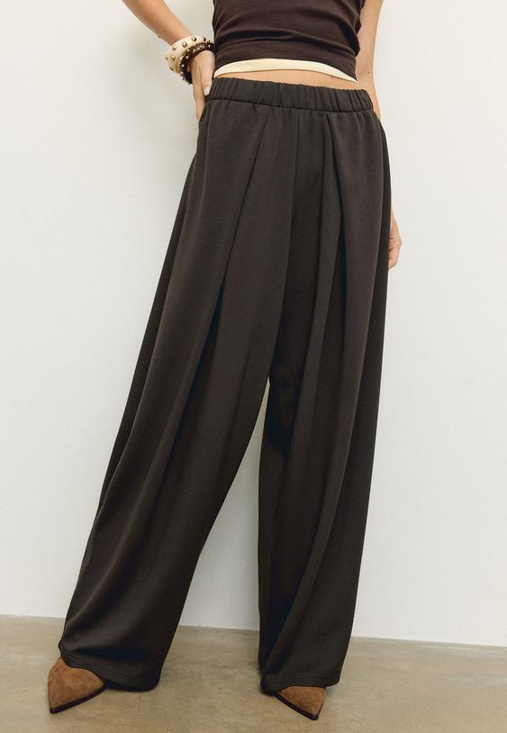 pantalon jogger tacto suave pinzas