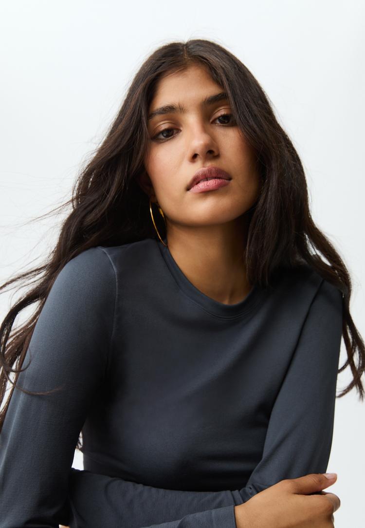 camiseta basica crop