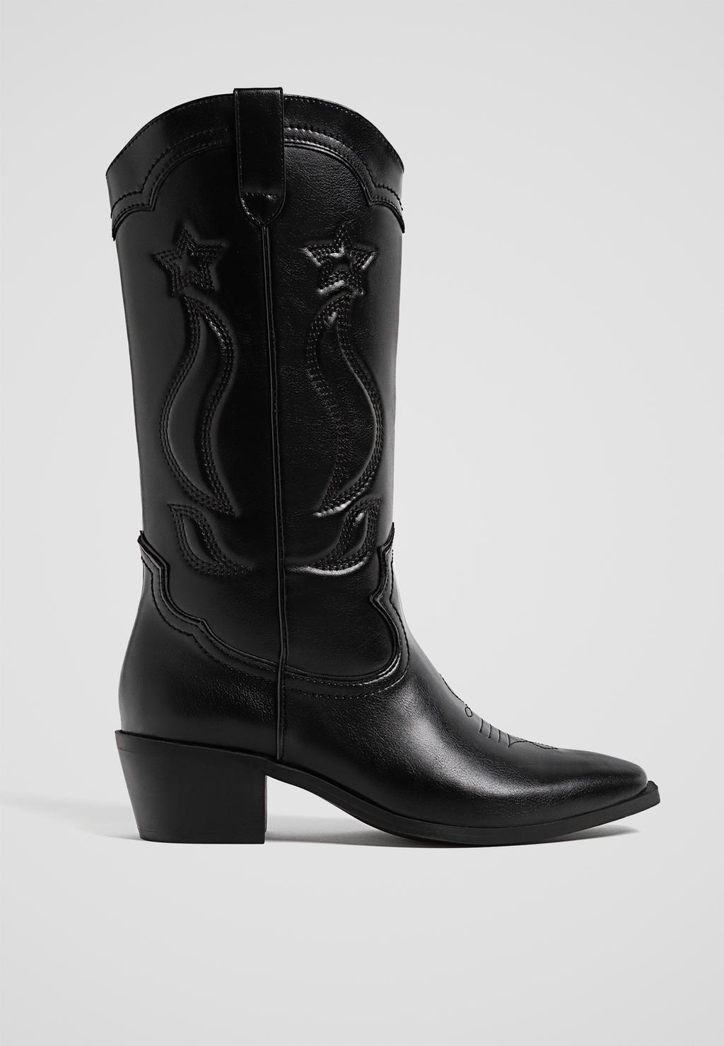 Heeled cowboy boots