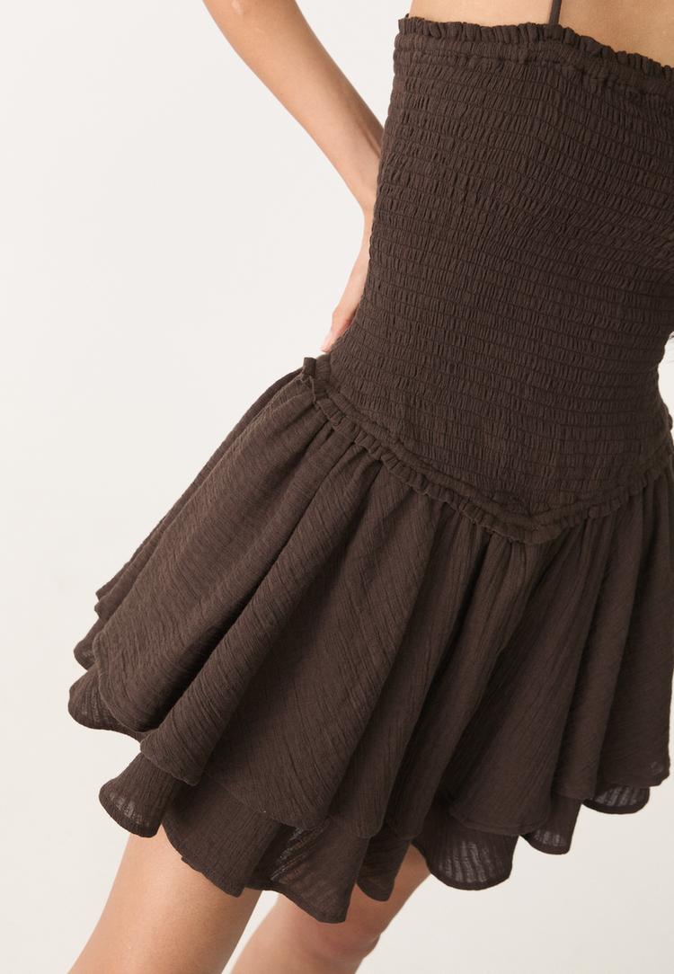 vestido corto volantes