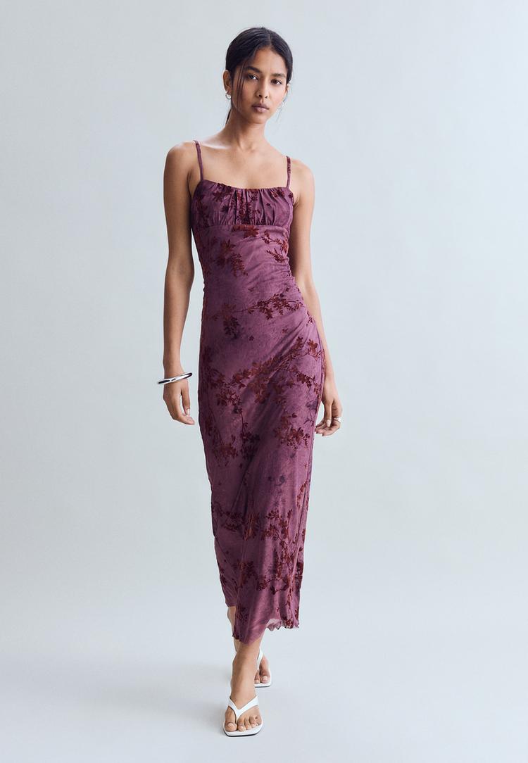 robe midi a bretelles en tissu floque