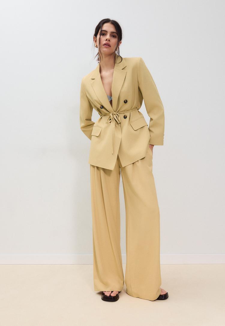 Панталон С Басти И Сатинирана Верижка