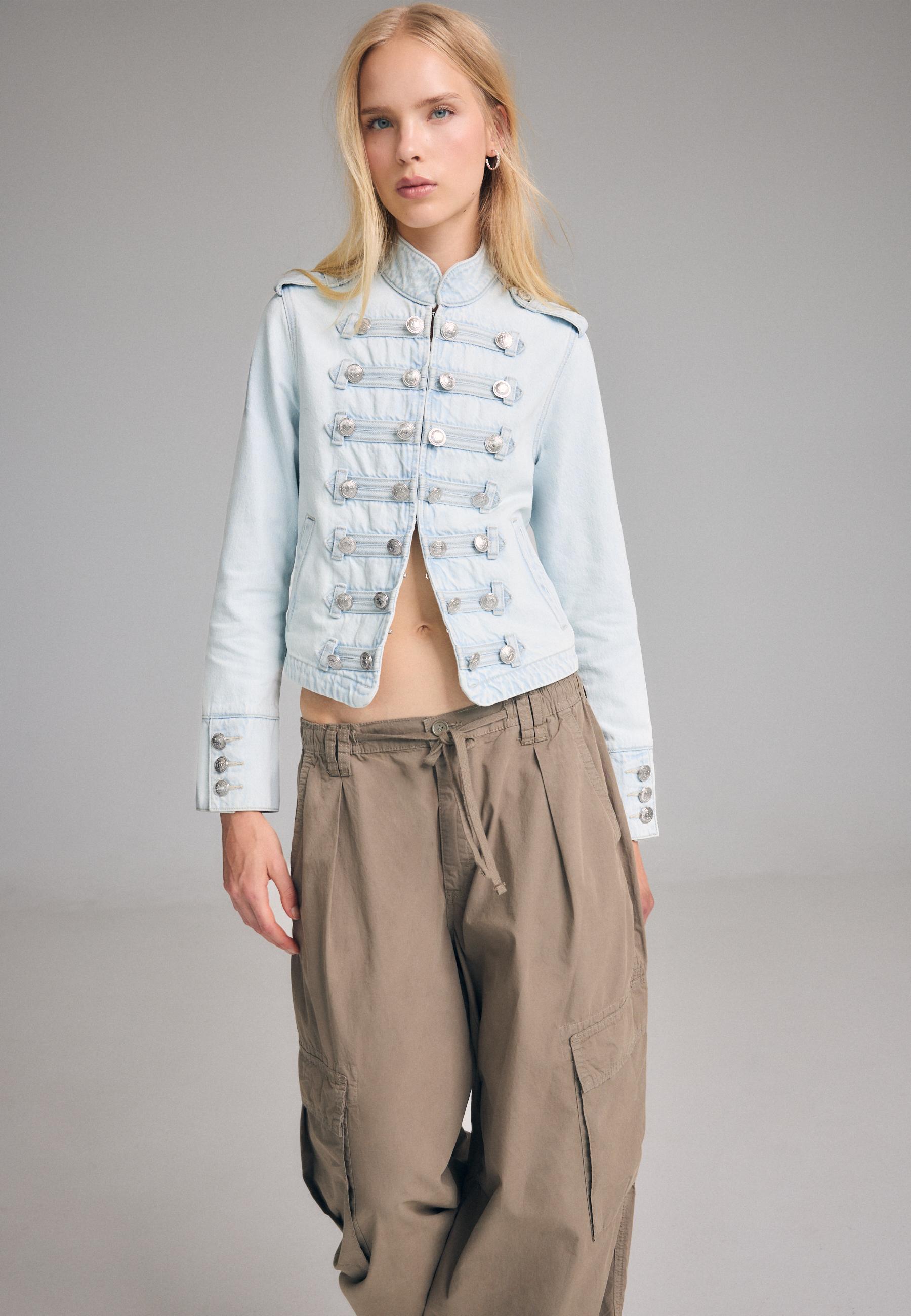 Fitted 100% cotton jacket — MEDIUM LIGHT BLUE DENIM