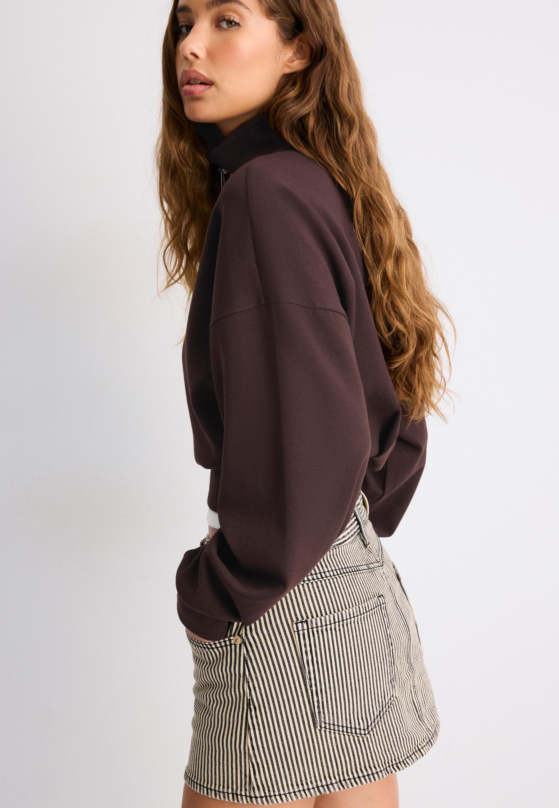 B10 Zip-up sweatshirt with collar — Brown