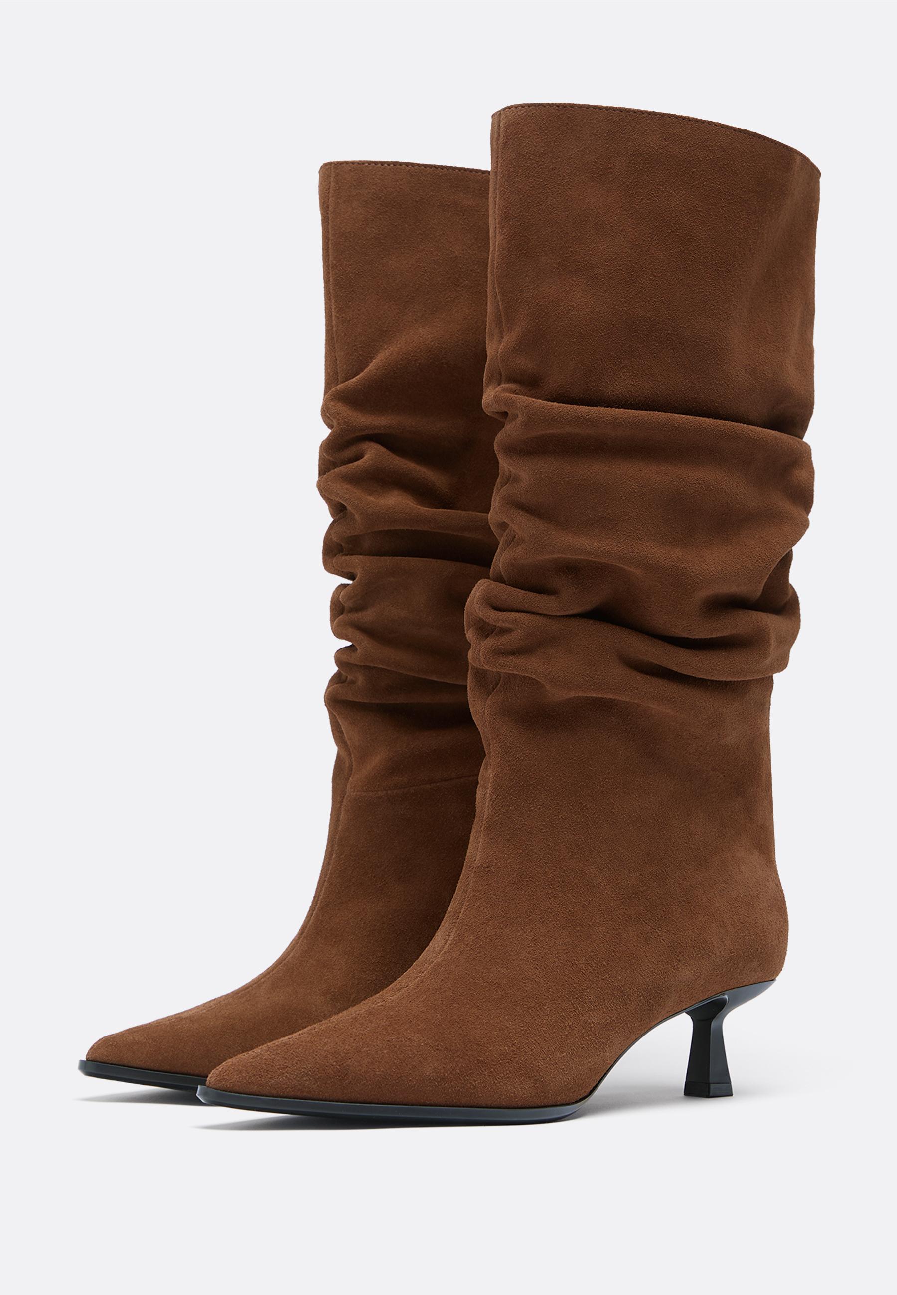 Slouchy leather kitten heel boots — BEIGE