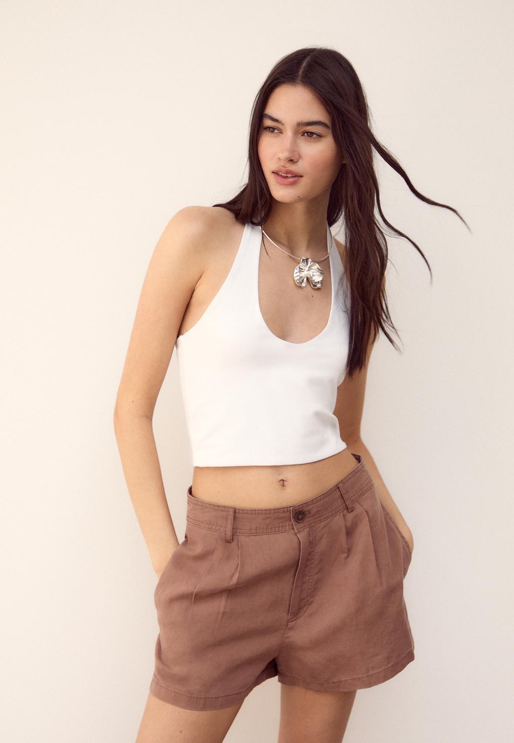 Shorts fluido con lino