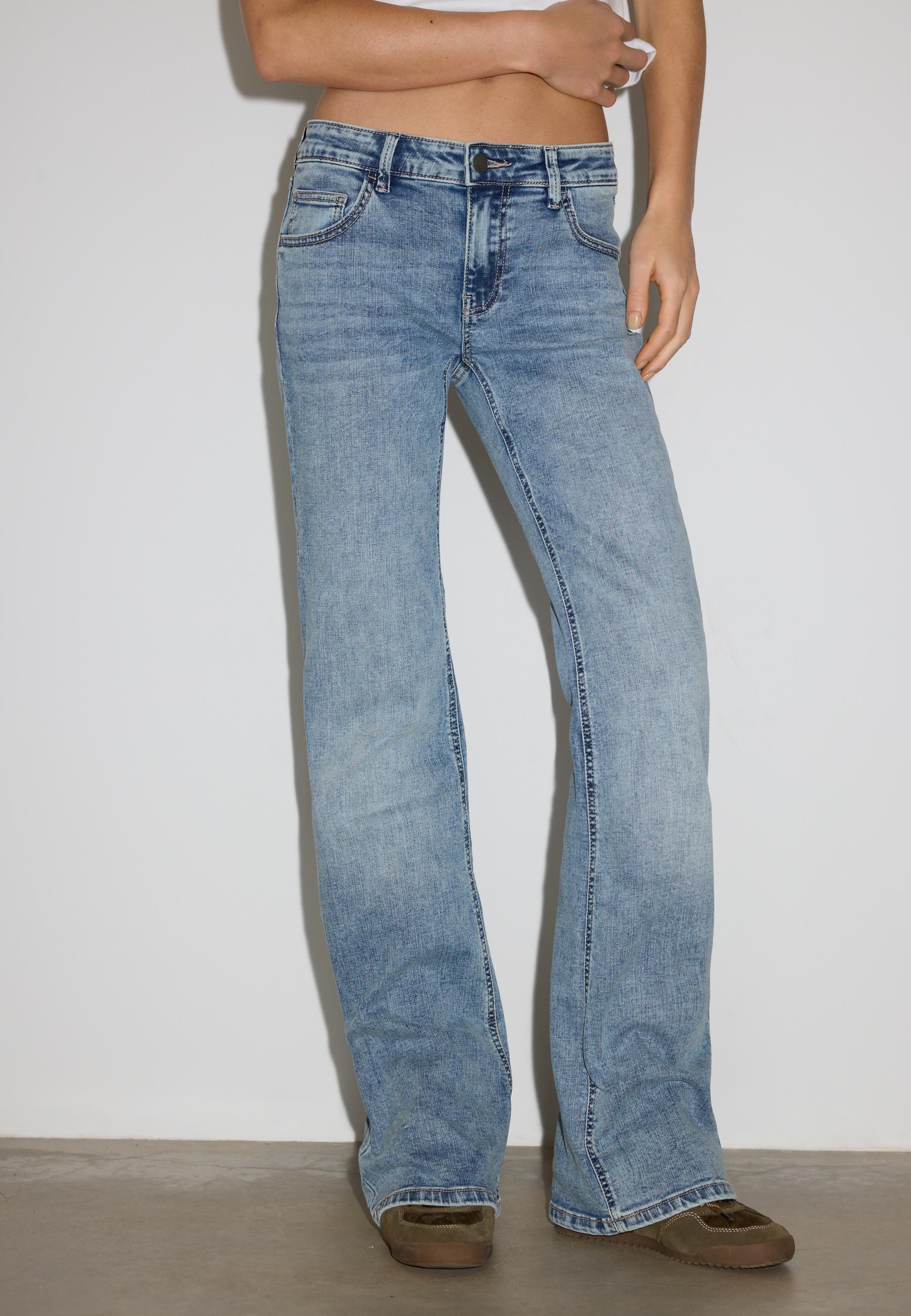 Low-rise bell bottom jeans — MEDIUM BLUE DENIM
