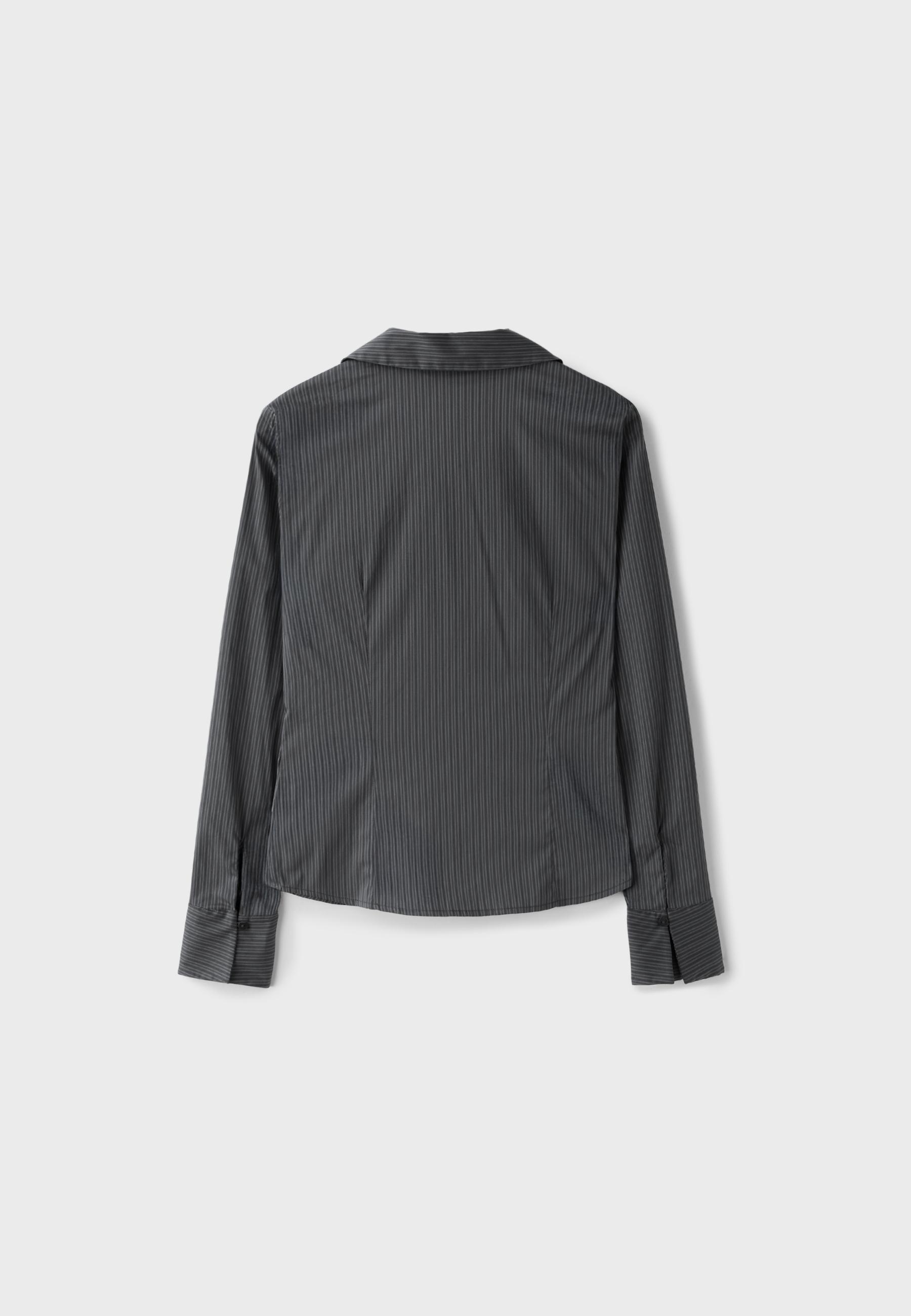 Fitted basic shirt — Pearl grey