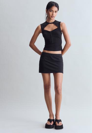 Fitted ruched top — Black 2