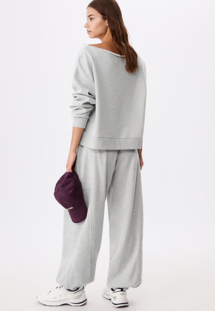 sudadera basica cuello asimetrico