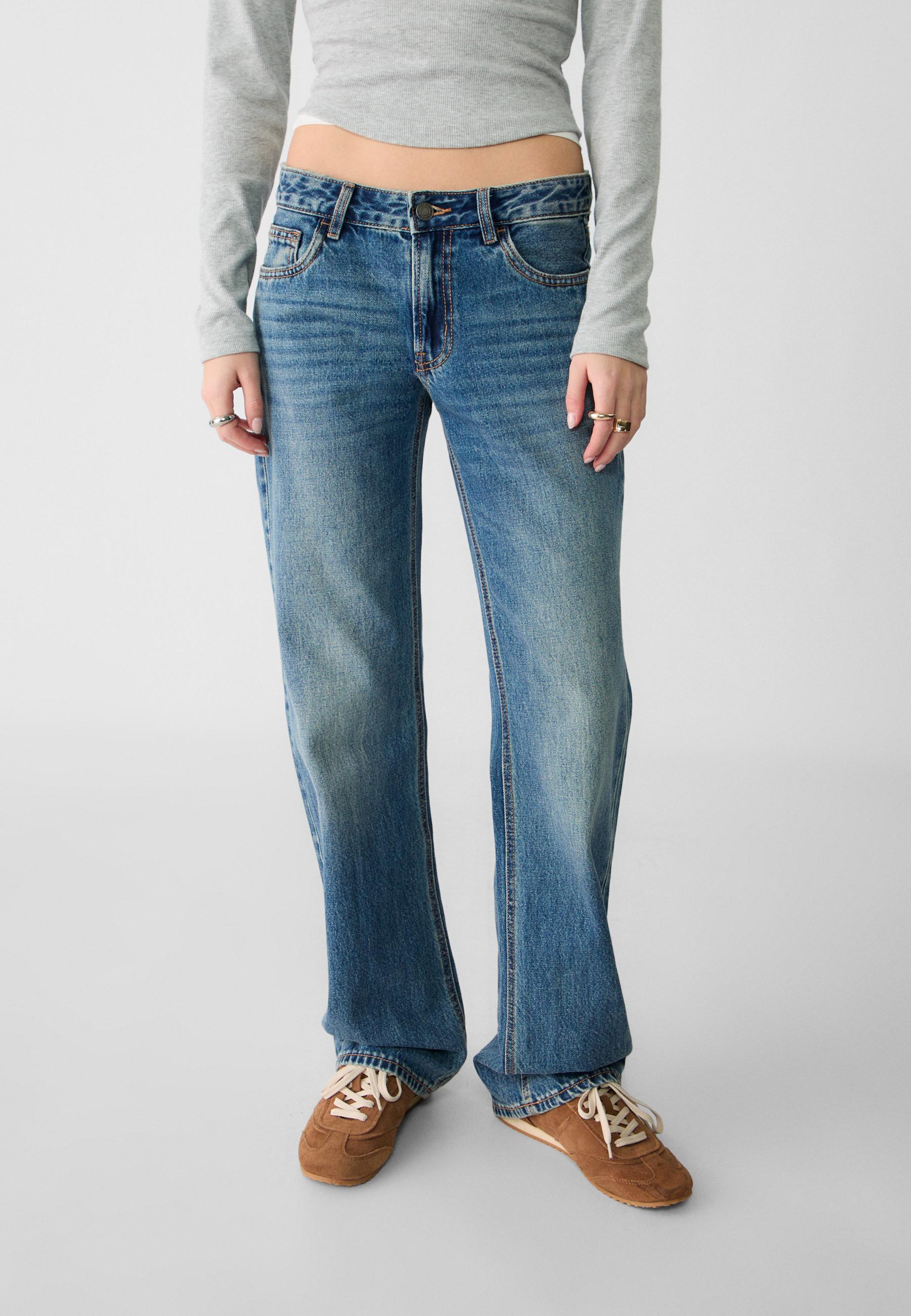 Low-rise straight leg jeans — MEDIUM LIGHT BLUE DENIM